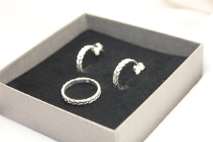 Set  - Örringen Jennie och ringen Anna